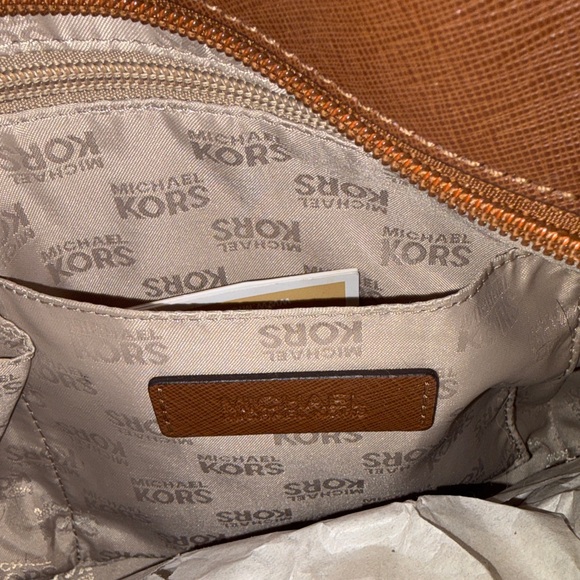 Michael Kors Tan Leather Shoulder Bag NWT - Picture 2 of 5